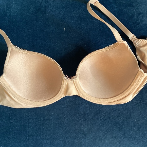 Victoria Secret Body by Victoria Lined Demi Bra in Nude/tan Size 32C - Picture 3 of 4